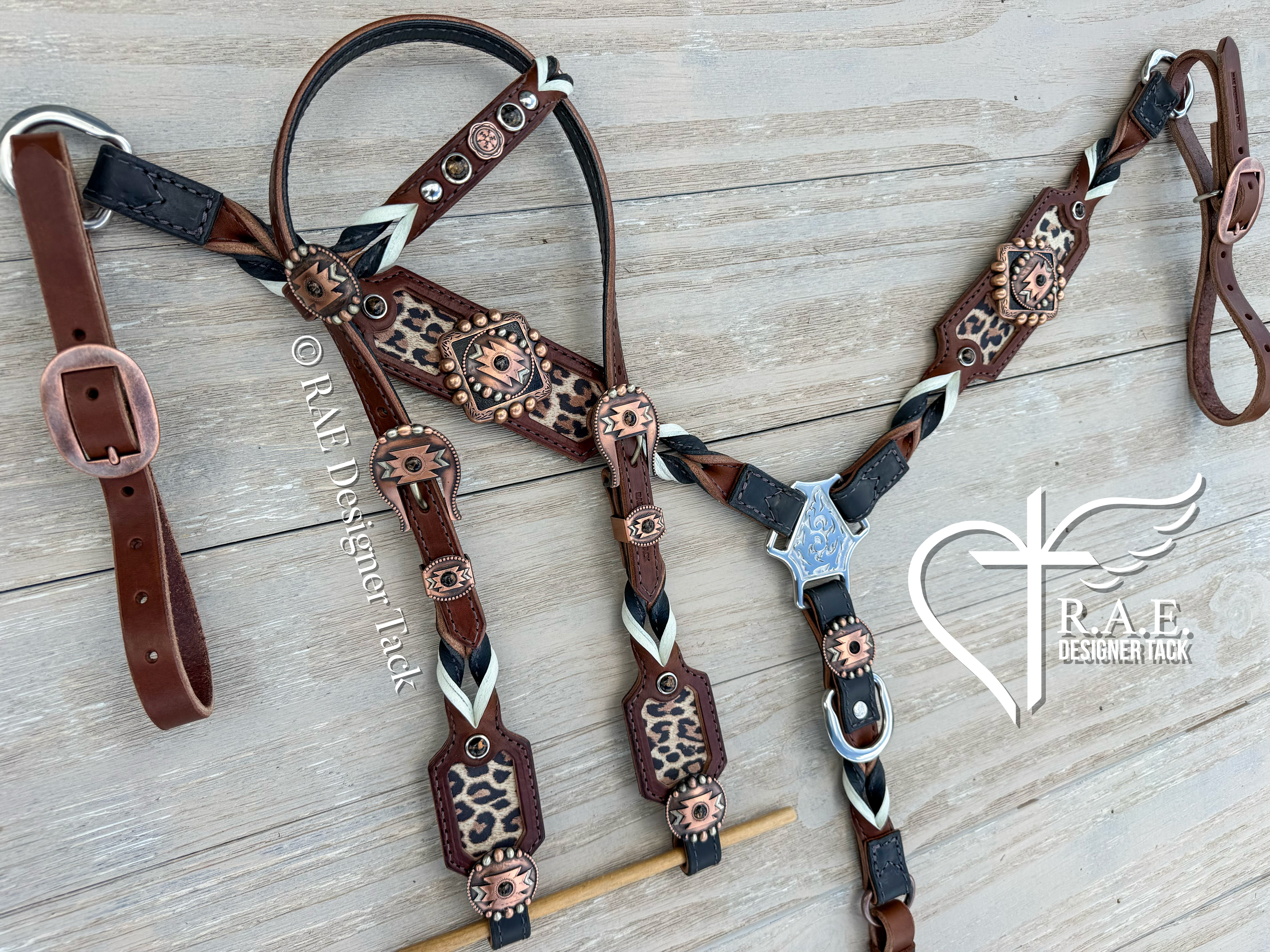 The Leopard Set